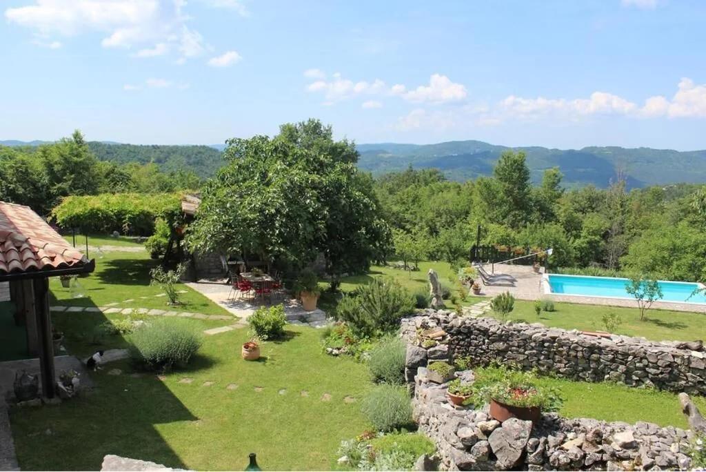 Holiday Home Villa Mavrici Buzet Exterior foto