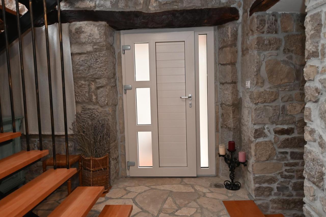 Villa Mavrici, Neighbors Free Buzet Exterior foto