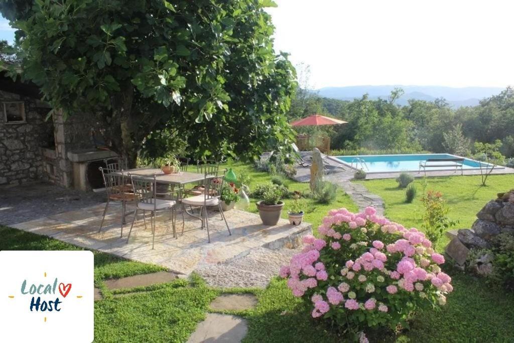 Villa Mavrici, Neighbors Free Buzet Exterior foto