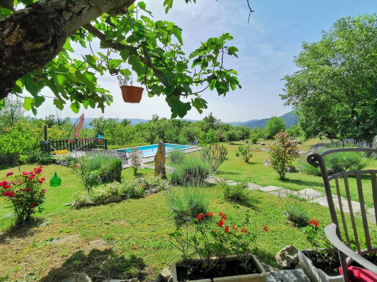 Holiday Home Villa Mavrici Buzet Exterior foto