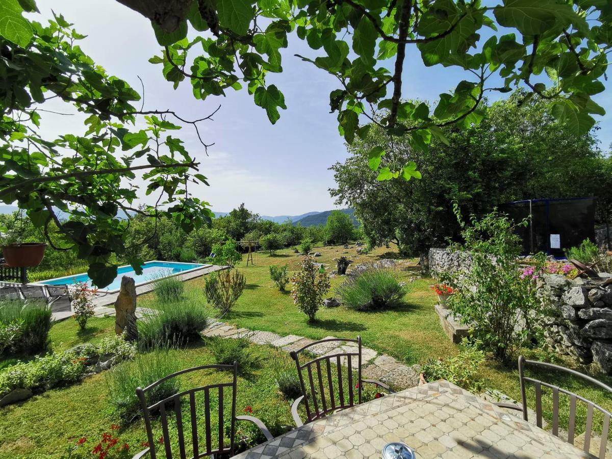 Holiday Home Villa Mavrici Buzet Exterior foto